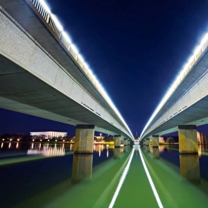Commonwealth Avenue Bridge, Canberra