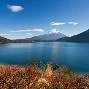 Lake Motosu with Mount Fuji