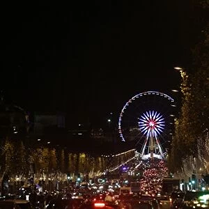 France-Holidays-Tourism-Leisure-Trade-Christmas-Lights