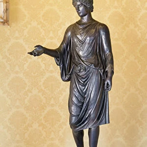 Statue of a Camillus (young cult officiant), also known as the "Zingara" ("Gipsy") (bronze)