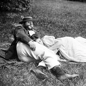 Thadee Natanson and his wife Misia Godebska in the garden of their country home