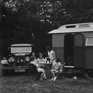 1930 Morris Oxfor Six with caravan. Creator: Unknown