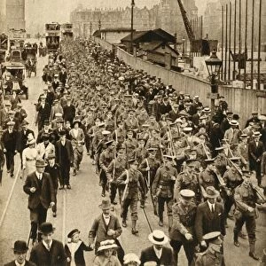 Territorials from Summer Camp - Terriers marching easy over Westminster Bridge, 1914-1918