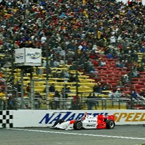 Helio Castroneves (BRA) Team Penske Dallara Chevrolet and team mate Gil de Ferran (BRA) traded the lead for most of the race but ultimately finished fifth and third respectively Indy Racing League, Firestone Indy 225, Nazareth Speedway, USA, 21 Ap
