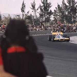 Jack Brabham, Brabham BT33-Ford, Retired Mexican Grand Prix, Mexico City 25 Oct 1970 World LAT Photographic Ref: 70 MEX 60