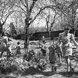 War and Children: Happy days in the Orchard Nursery. April 1942 P002350