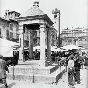 Colonna del Mercato, Piazza delle Erbe, Verona