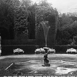 The fountain in the garden. Heinzelmann-Don delle Rose Villa in Valsanzibio, Verona
