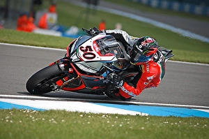 Aprilia RSV4 Factory