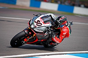 Aprilia RSV4 Factory