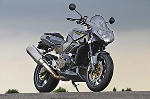 Aprillia Tuono RSV 2006 grey metallic Aprillia Tuono RSV 2006 grey metallic