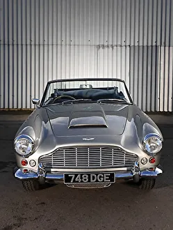 Aston Martin DB4 GT