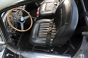Aston Martin DB4 GT