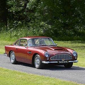 Aston Martin DB4 GT