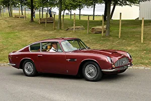 Aston Martin DB6