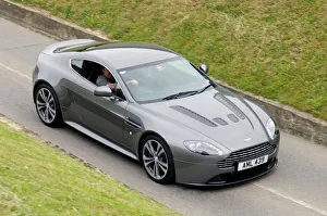 Aston Martin V12 Vantage RS