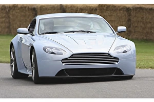 Aston Martin V12 Vantage RS