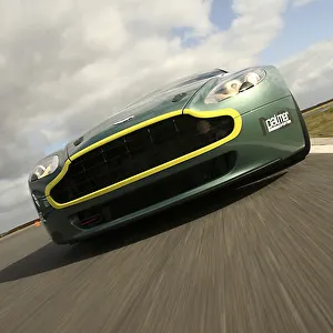Aston Martin Vantage N24
