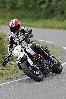 Ducati Hypermotard 1100