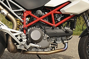 Ducati Hypermotard 1100