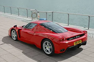 <b class=qtipBold><figcaption>Ferrari Enzo</figcaption></b><br><br><em>© Copyright Car Photo Library - All Rights Reserved</em> Ferrari Enzo