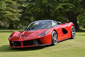 <b class=qtipBold><figcaption>Ferrari LaFerrari, 2015, Red</figcaption></b><br>Ferrari LaFerrari 2015 Red<br><em>© www.carphoto.co.uk</em> Ferrari LaFerrari, 2015, Red