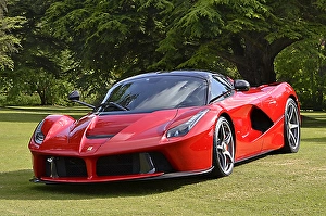 <b class=qtipBold><figcaption>Ferrari LaFerrari, 2015, Red</figcaption></b><br>Ferrari LaFerrari 2015 Red<br><em>© www.carphoto.co.uk</em> Ferrari LaFerrari, 2015, Red