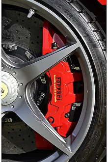 <b class=qtipBold><figcaption>Ferrari LaFerrari, 2015, Red</figcaption></b><br>Ferrari LaFerrari 2015 Red<br><em>© www.carphoto.co.uk</em> Ferrari LaFerrari, 2015, Red