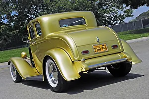 Ford SO-CAL Speed Shop 5 window coupe