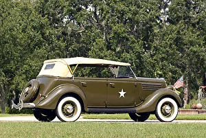 Ford V8 Deluxe Phaeton (Army generals car) 1935 Khaki Ford V8 Deluxe Phaeton (Army generals car) 1935 Khaki