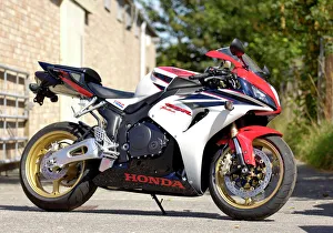 <b class=qtipBold><figcaption>Honda VTR 1000 HRC Fireblade</figcaption></b><br><br><em>© Copyright Car Photo Library - All Rights Reserved</em> Honda VTR 1000 HRC Fireblade