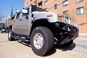Hummer H2 America