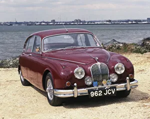 <b class=qtipBold><figcaption>Jaguar Mk 2 British</figcaption></b><br><br><em>© Copyright Car Photo Library - All Rights Reserved</em> Jaguar Mk 2 British
