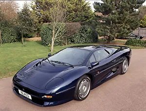 Jaguar XJ-220 British