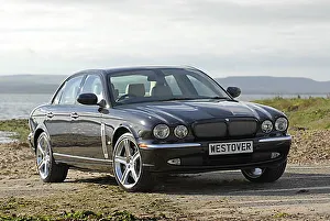 Jaguar XJR Portfolio