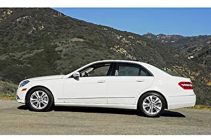 Mercedes-Benz E550 Saloon