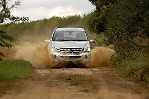 Mercedes-Benz M-Class HL 320 CDi Mercedes-Benz M-Class HL 320 CDi
