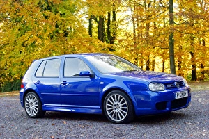 Volkswagen VW Golf R32
