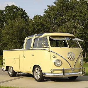 Volkswagen VW Kombi crew-cab prototype Volkswagen VW Kombi crew-cab prototype