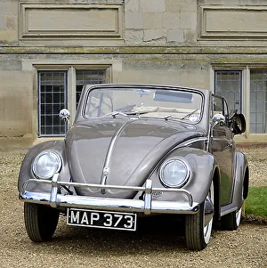 VW Volkswagen Beetle Classic Beetle Cabriolet (1192cc), 1957, Gold, Champagne VW Volkswagen Beetle Classic Beetle Cabriolet (1192cc), 1957, Gold, Champagne